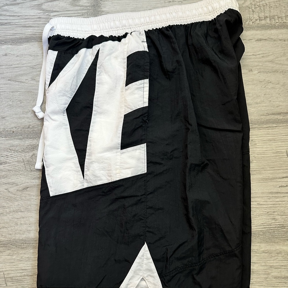 Nike Trunks Black White Mens Size XL - Picture 4 of 5